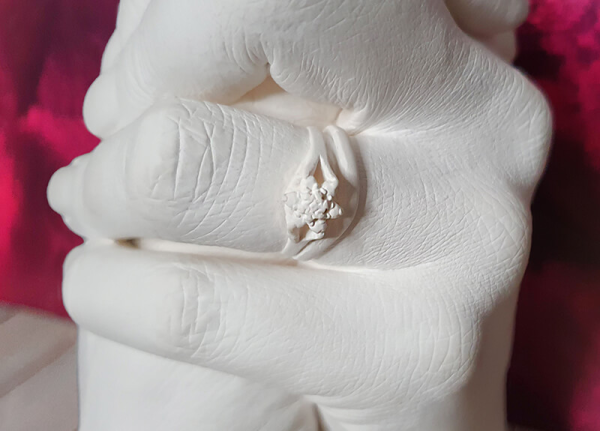 “Personalized Keepsakes: Edinburgh Hand Casting Kit for Unique Gifts”